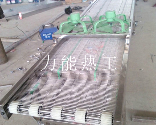 新疆乙字网输送机